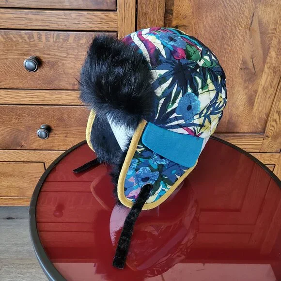 Pistil Bundle: Faux Fur Rave Trapper Hat and Faux Leather Fingerless Gloves - Picture 8 of 15